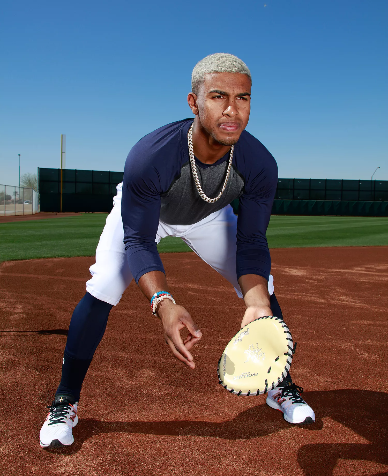 Rawlings 28" HOH Series Pancake Training Glove - Image 2