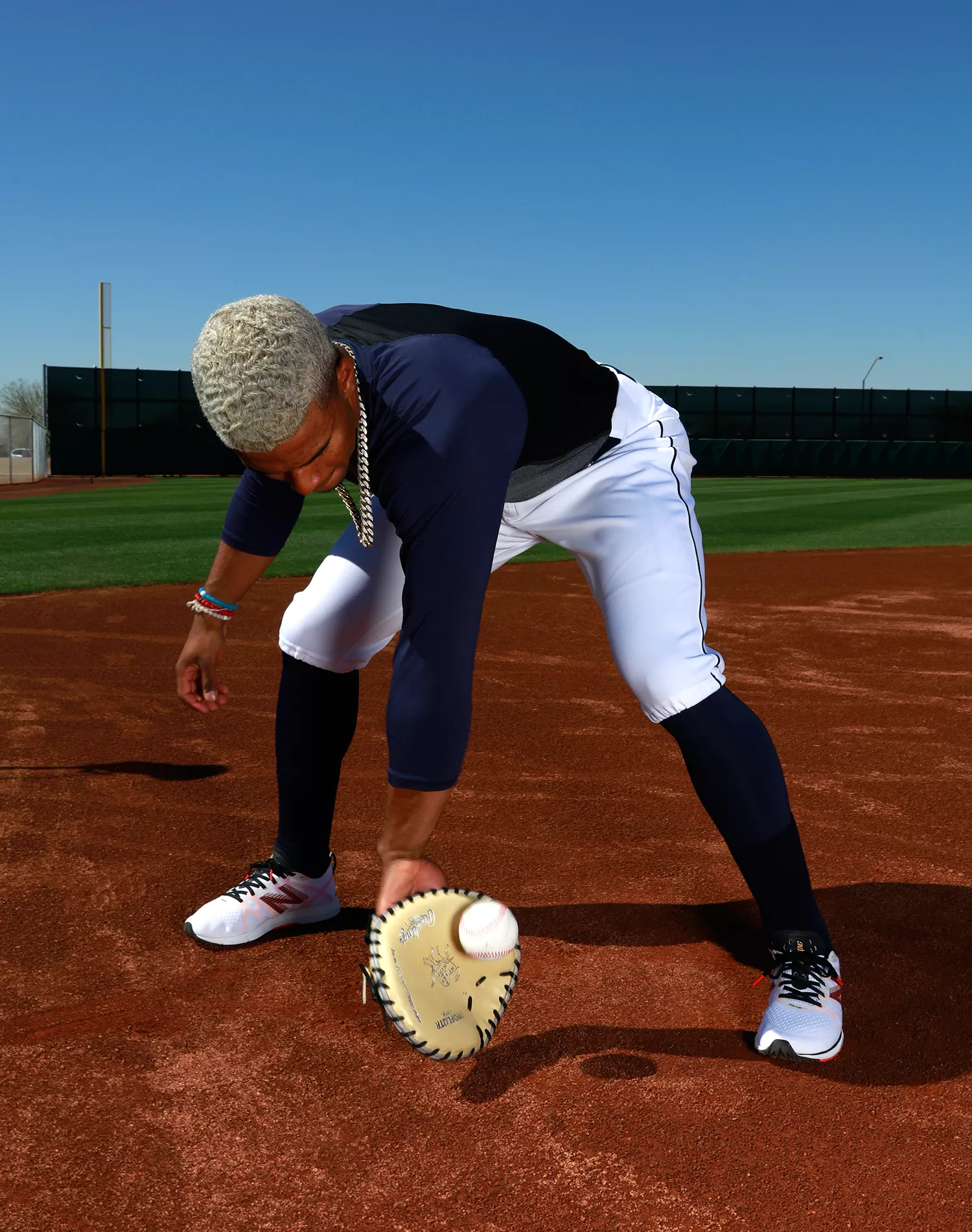 Rawlings 28" HOH Series Pancake Training Glove - Image 3